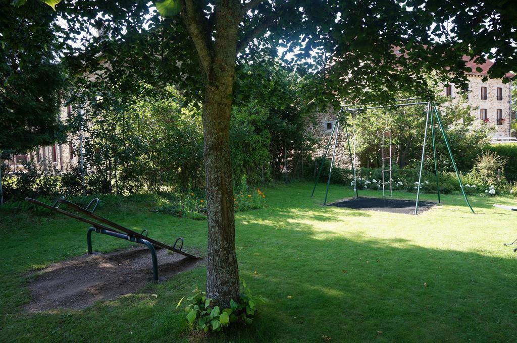 Logis Auberge De L'Allagnonette Saint-Poncy Exterior foto